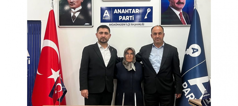 Anahtar Parti Akdağmadeni İlçe Başkanı Ufuk Emre Ünlü: “Şehit Annelerimiz Başımızın Tacıdır” - GÜNDEM - İnternetin Ajansı